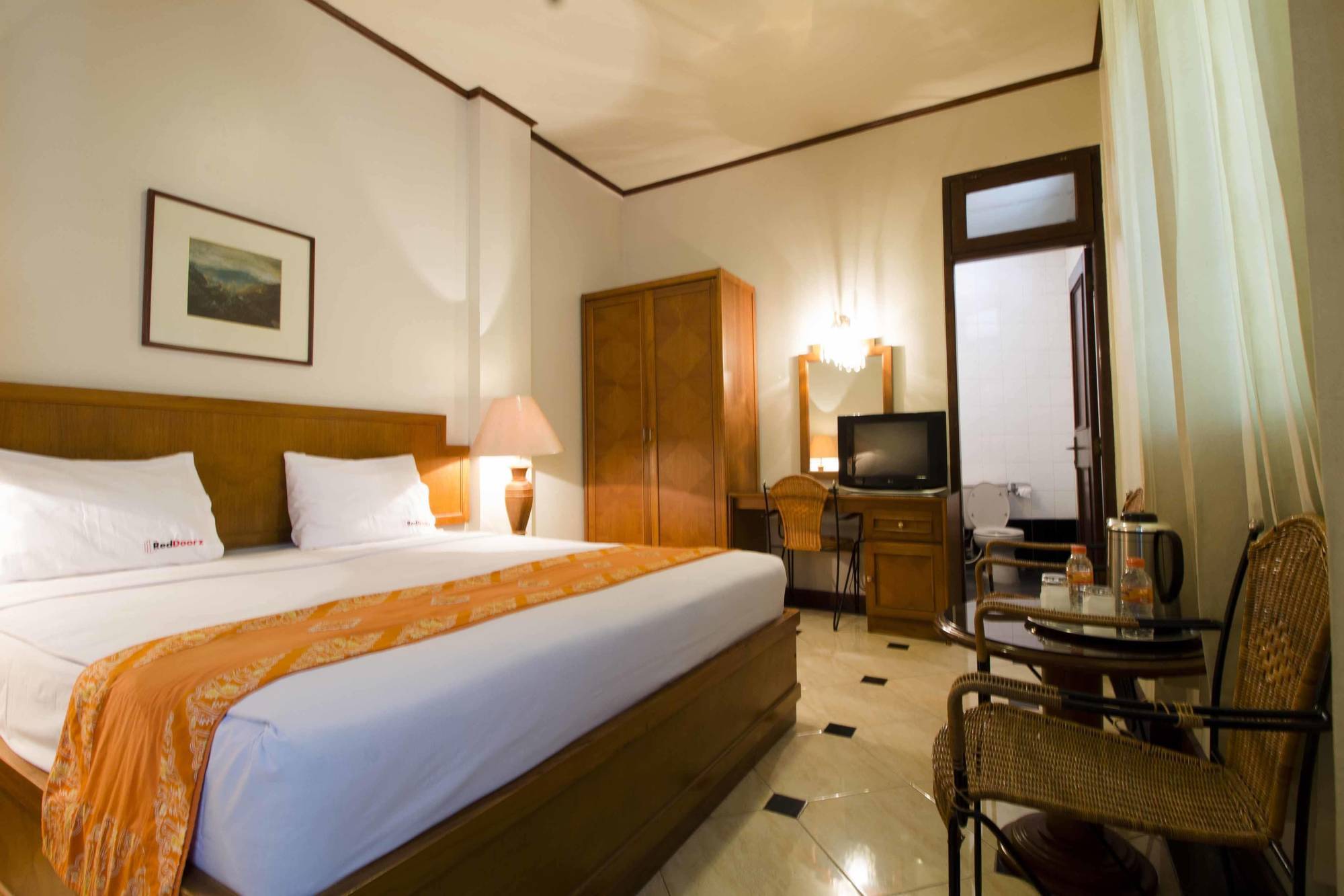 Reddoorz @ Dago Hotel Bandung Exterior photo